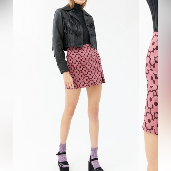 Urban Outfitters Dresses & Skirts - Urban Outfitters Floral Mini Skirt Pink & Brown Retro Mod A-Line Cotton Blend S